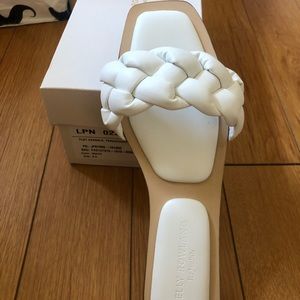 Kelly Rowland for JustFab Women’s Flat Sandals 6.5